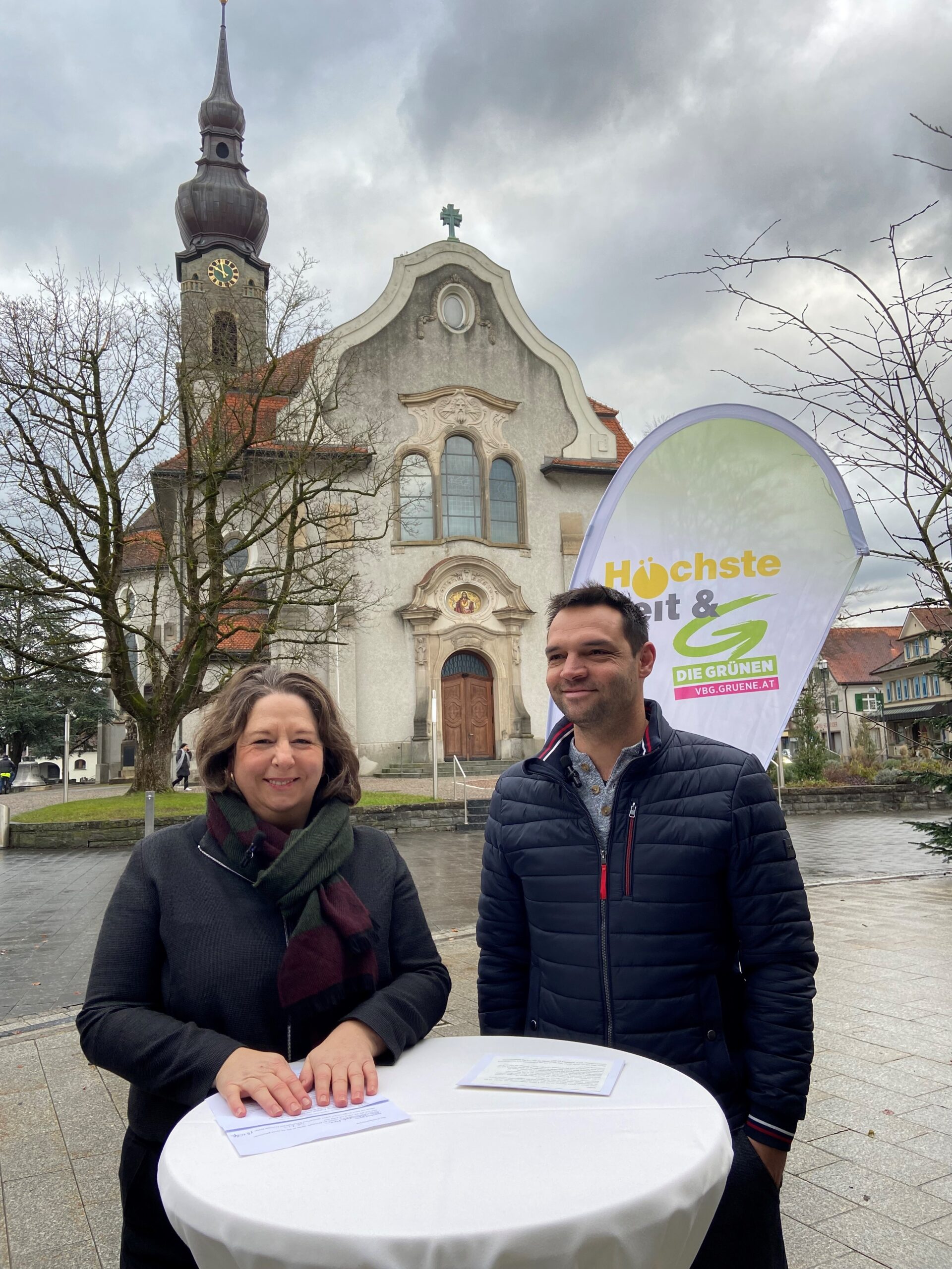 Michaela Müller und Stefan Übelhör, Kirchplatz Höchst